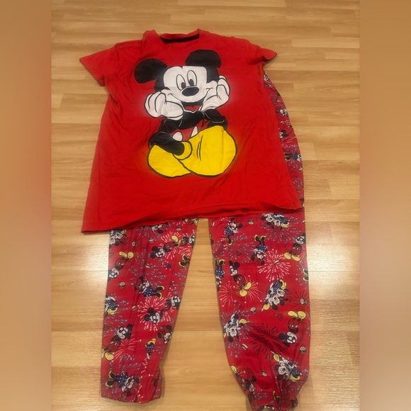 Disney Mickey Mouse Pajamas - Picture 1 of 6